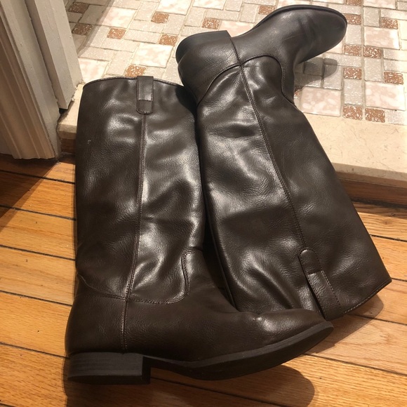 The Gap tall boots size 9 worn once - Picture 9 of 9